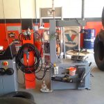 Oficina de montagem de alinhamento de direcção.